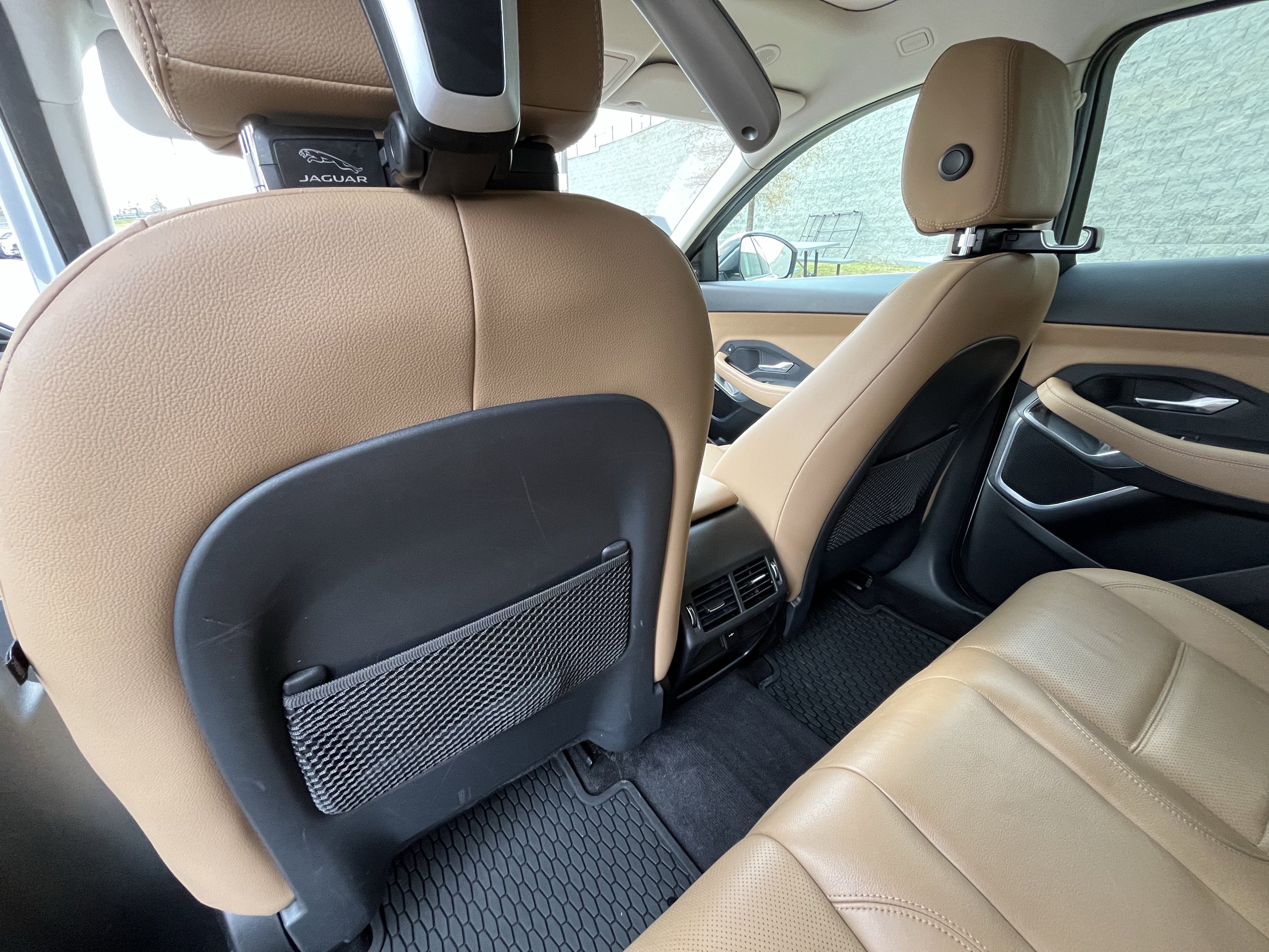 Used 2021 Jaguar E-PACE SE image 28