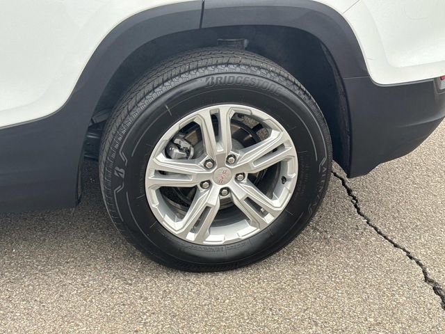 Certified 2024 GMC Terrain SLE image 11