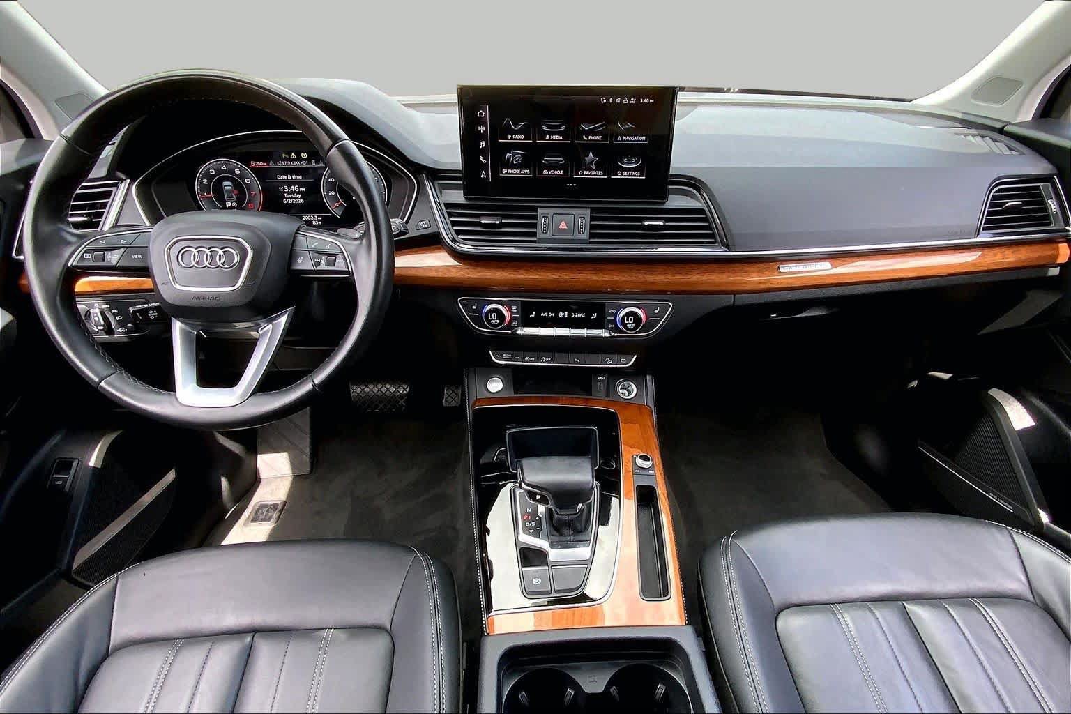 Used 2023 Audi Q5 2.0T Premium Plus w/ Premium Plus Package AWD/4WD image 16