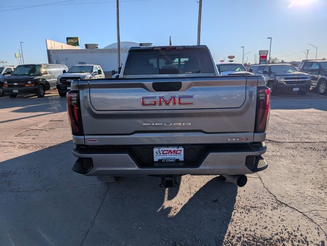 Used 2025 GMC Sierra 3500 AT4 w/ AT4 Premium Plus Package image 8