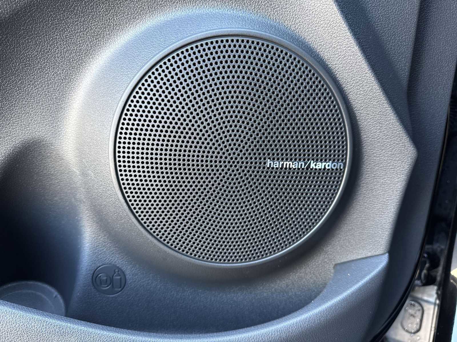 Used 2022 Hyundai Kona Limited image 31