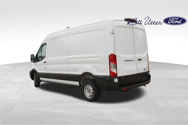 New 2026 Ford Transit 250 148 Medium Roof w/ Load Area Protection Package RWD image 4