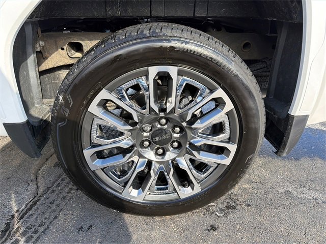 Used 2024 GMC Sierra 1500 Denali Ultimate image 14