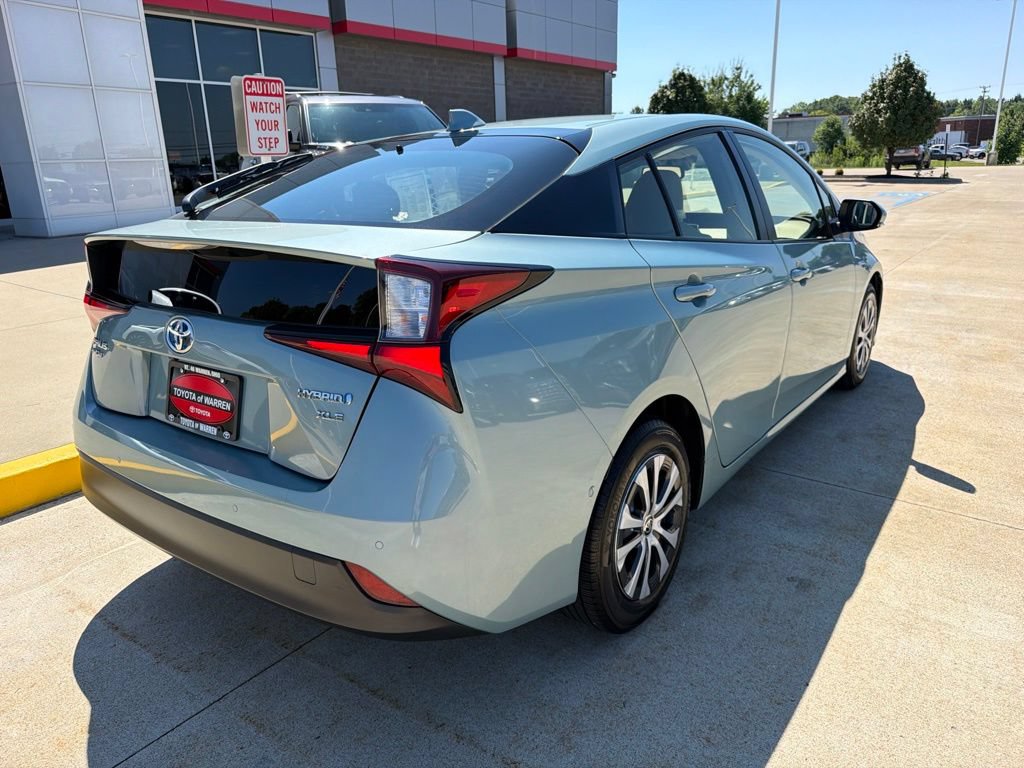 Used 2022 Toyota Prius XLE w/ Advanced Technology Package AWD/4WD image 4