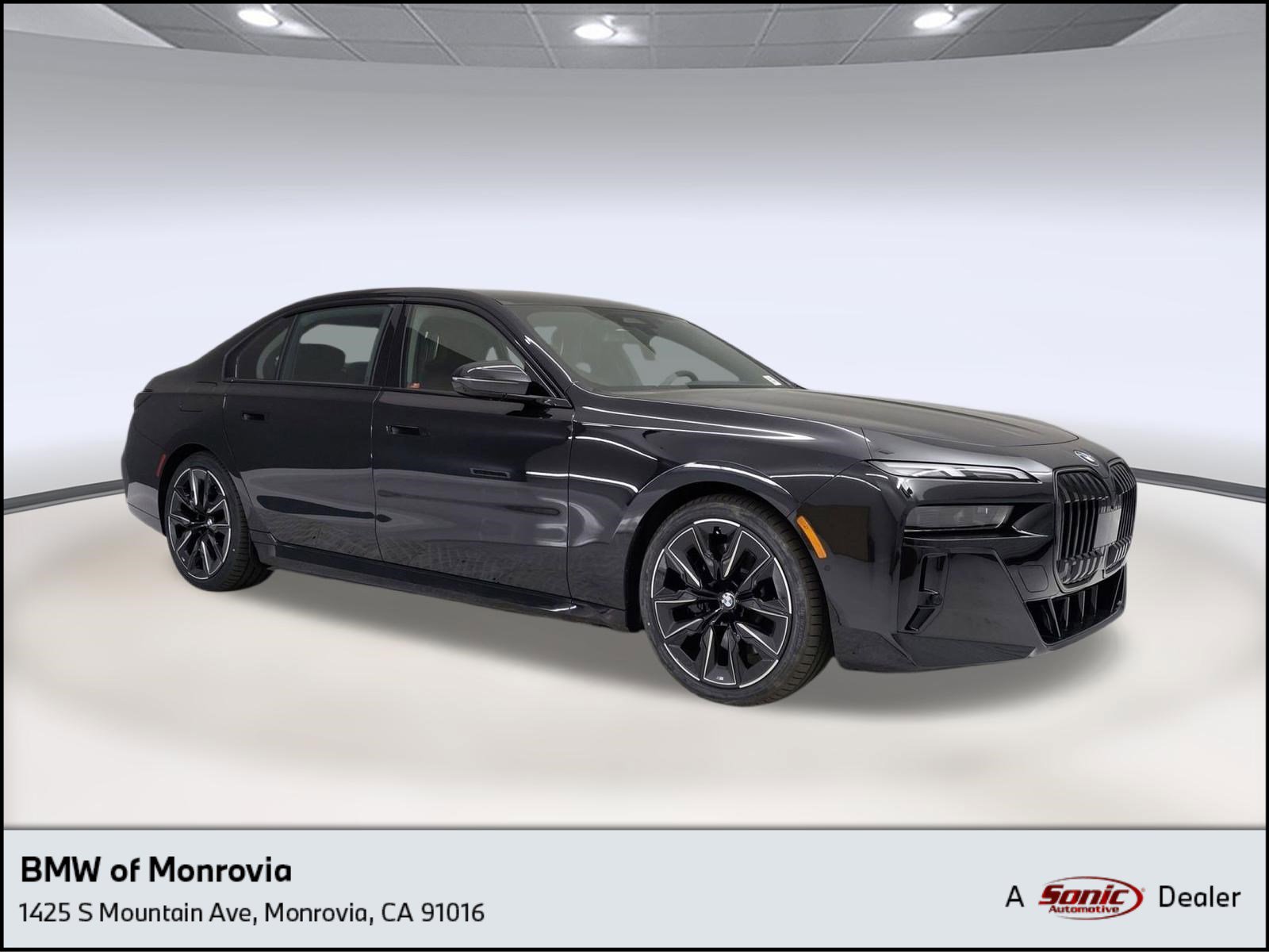 Used 2025 BMW i7 eDrive50 w/ M Sport Package RWD image 1