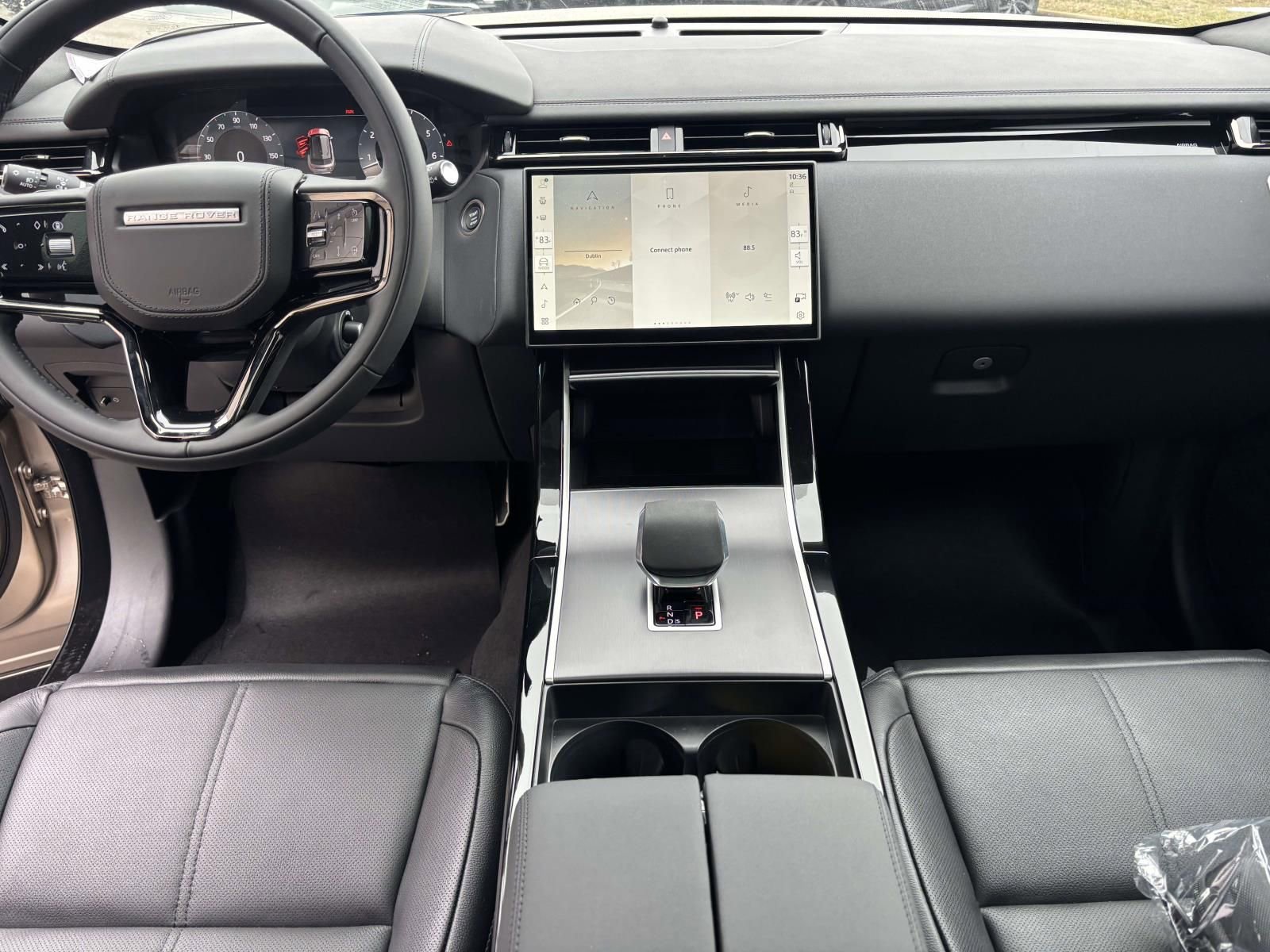 New 2026 Land Rover Range Rover Velar Dynamic SE image 24