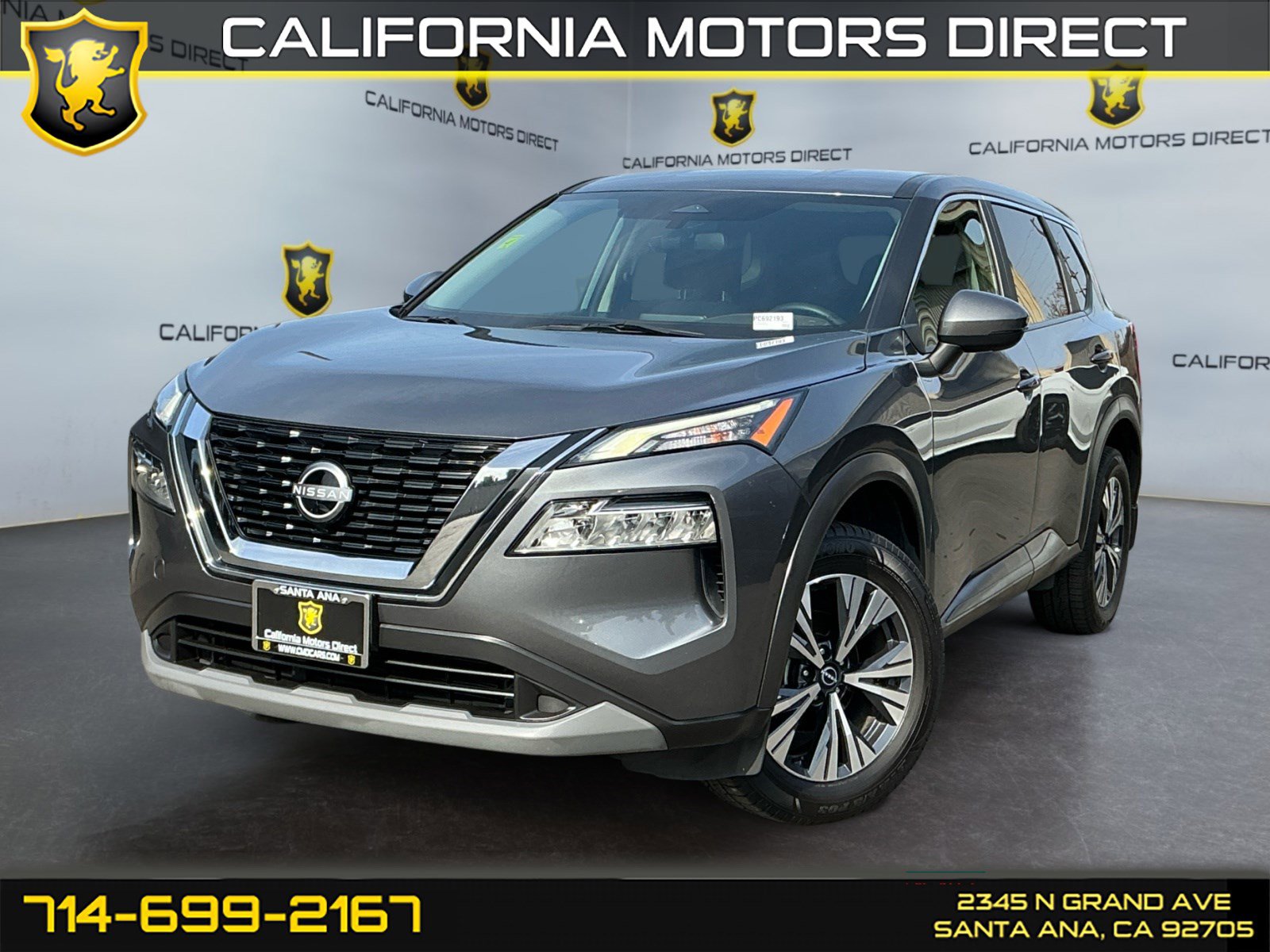 Used 2023 Nissan Rogue SV image 1