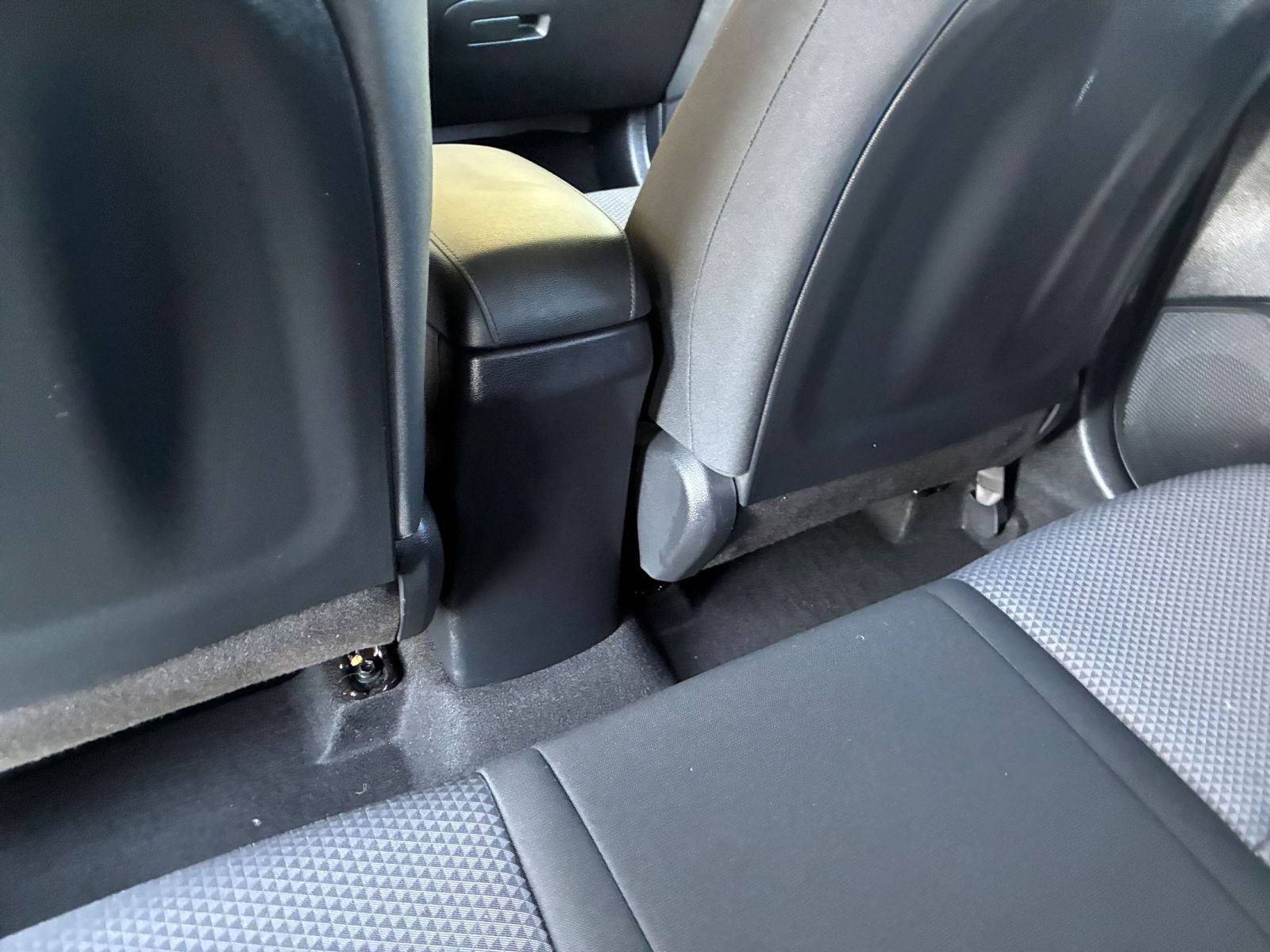 Used 2025 Kia Soul LX w/ LX Technology Package image 23