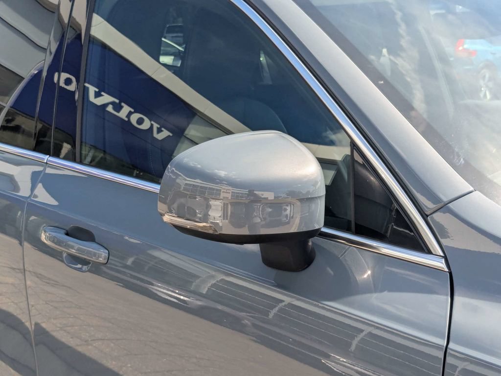 Certified 2023 Volvo XC90 B6 Ultimate AWD/4WD image 12