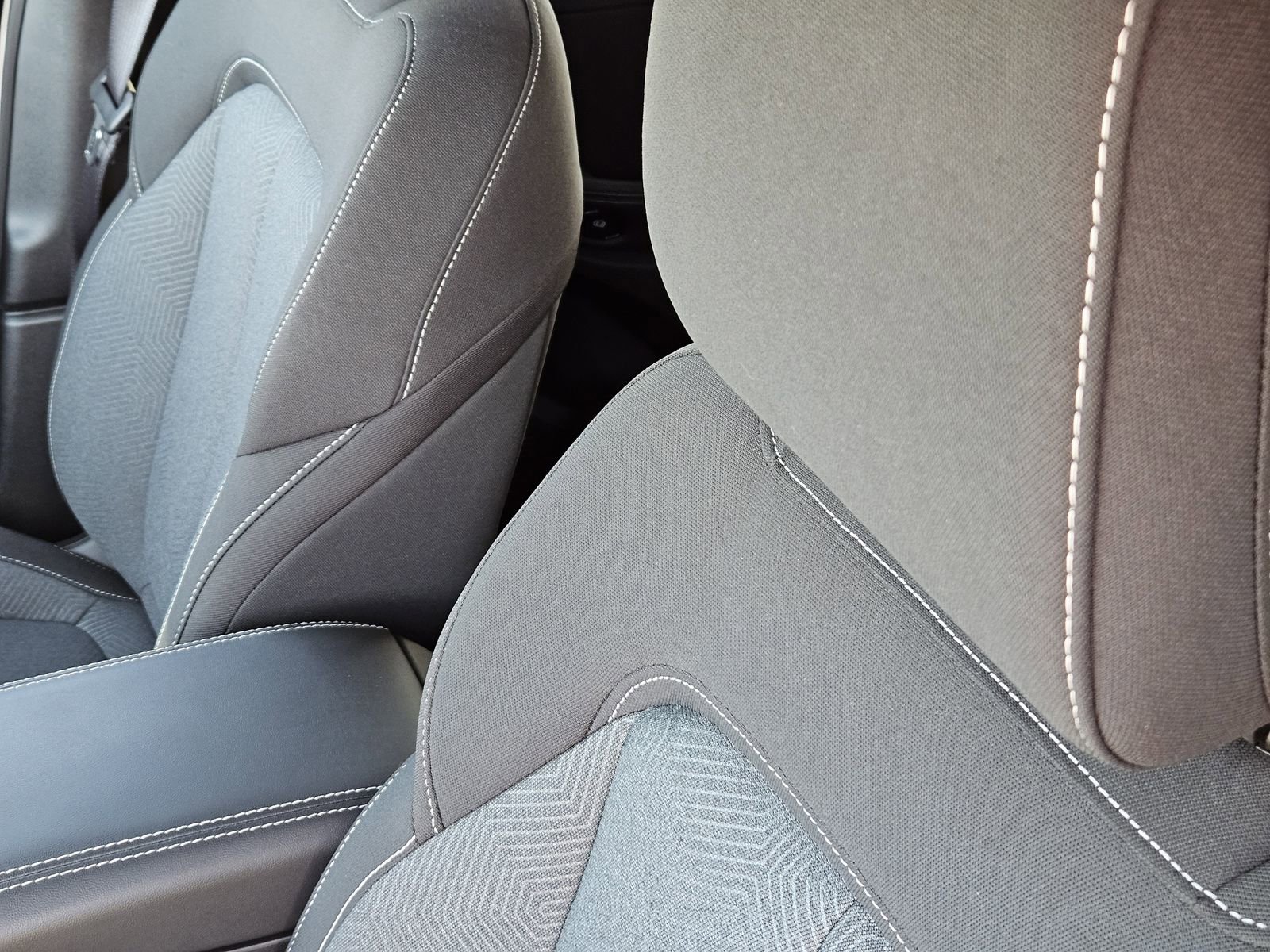 New 2026 Jeep Cherokee Laredo image 24