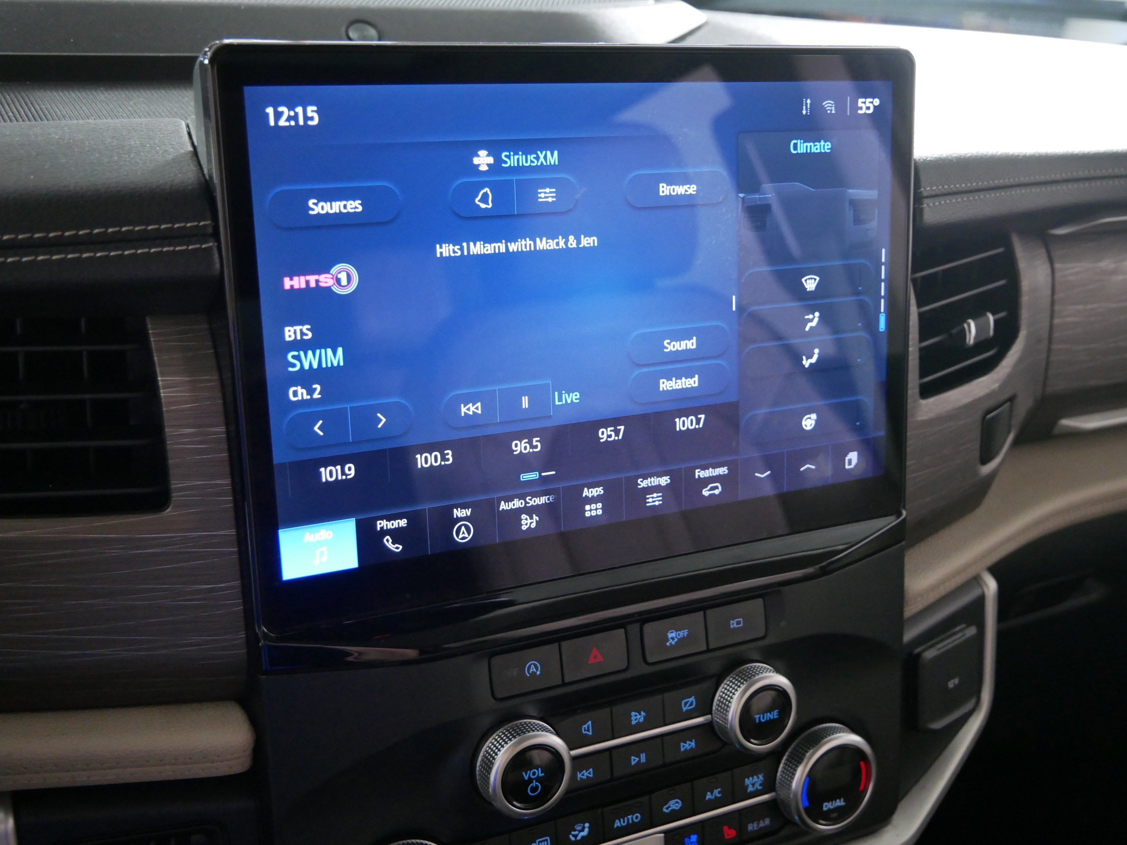 Used 2024 Ford Expedition Max Limited image 22