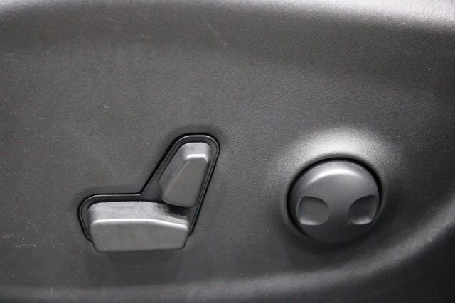 Used 2022 Jeep Cherokee Trailhawk image 19