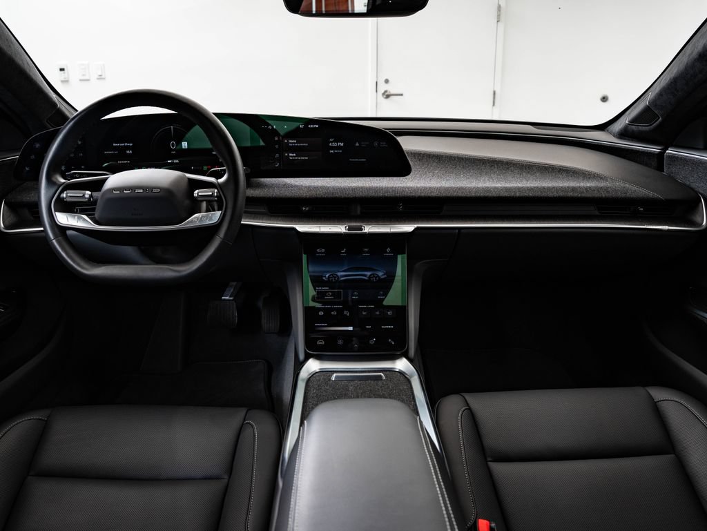 Used 2024 Lucid Air Pure RWD image 33