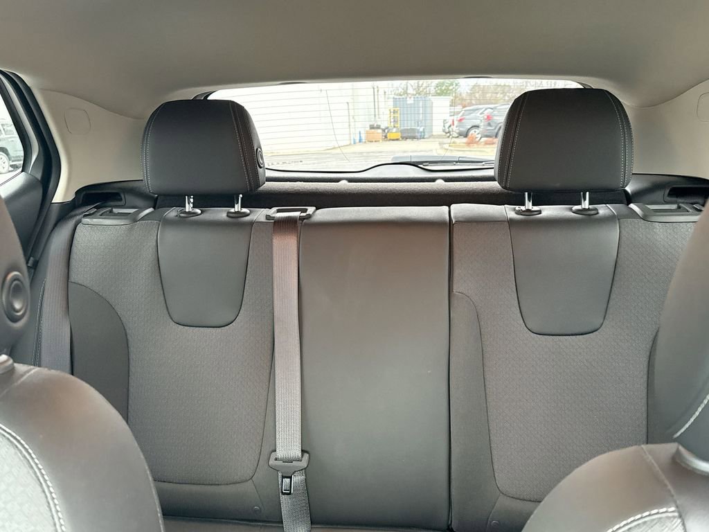 Certified 2023 Buick Encore GX Preferred w/ Cold Weather Comfort Package image 28