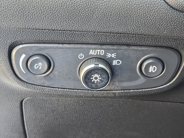 Certified 2022 Buick Encore GX Select w/ Sport Touring Package image 27