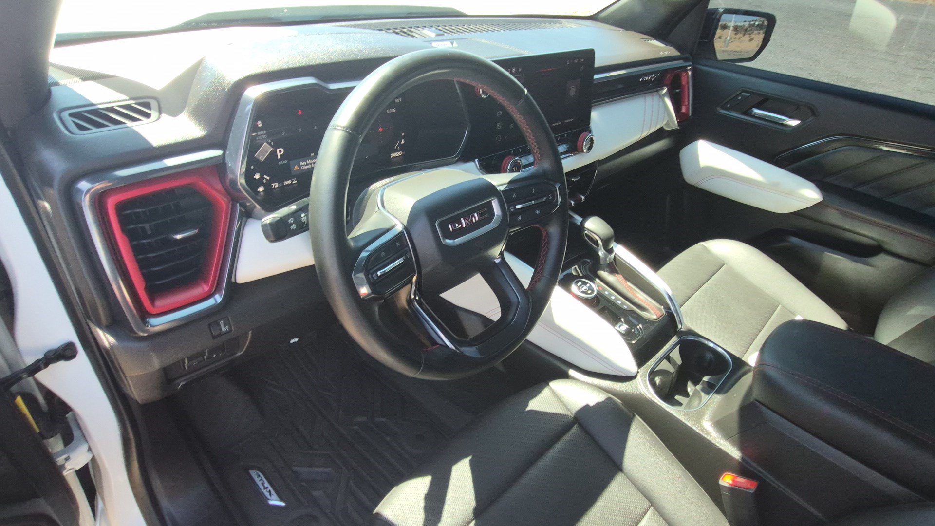 Used 2023 GMC Canyon AT4X w/ Edition 1 AWD/4WD image 14