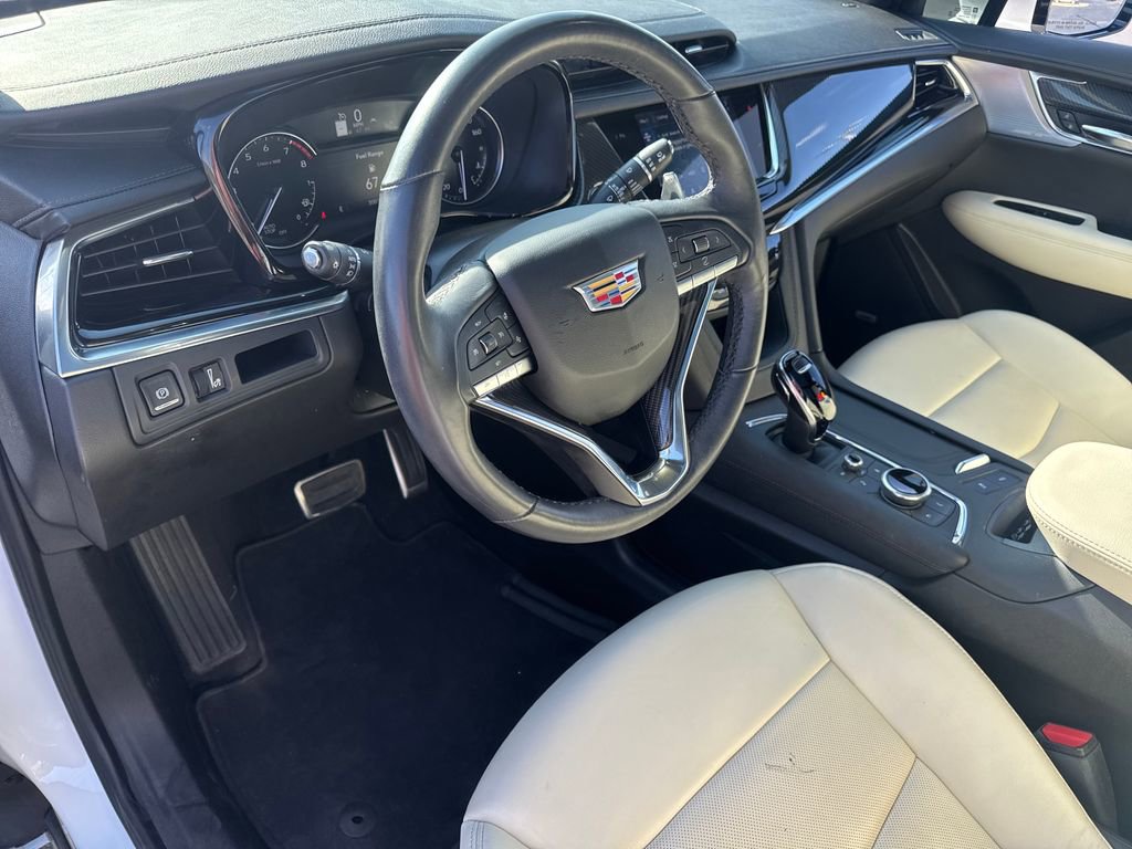 Certified 2024 Cadillac XT6 Sport w/ LPO, Floor Liner Package image 21