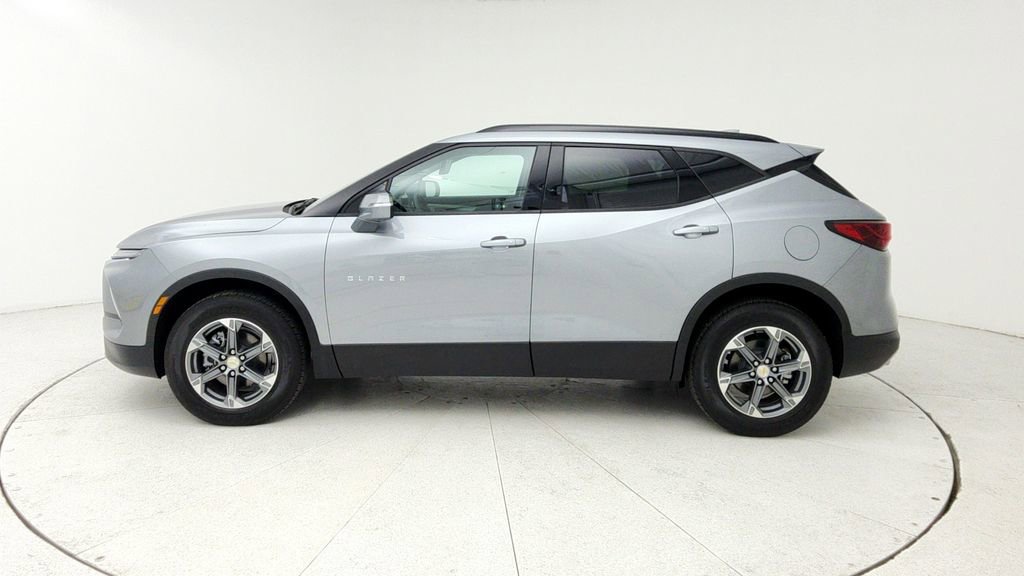 New 2025 Chevrolet Blazer LT w/ Sound & Technology Package image 5
