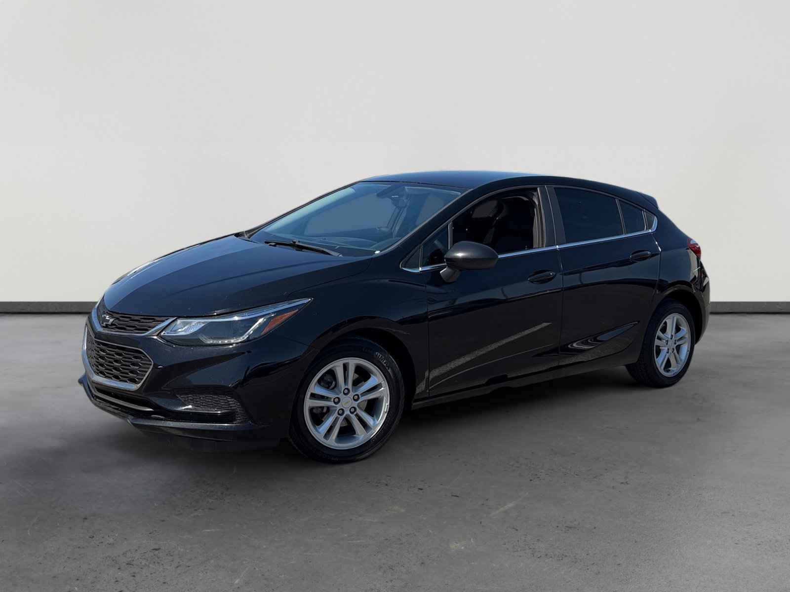 Used 2018 Chevrolet Cruze LT w/ Convenience Package image 1