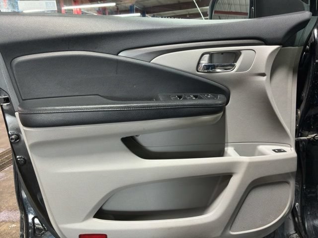Used 2018 Honda Pilot EX-L image 25