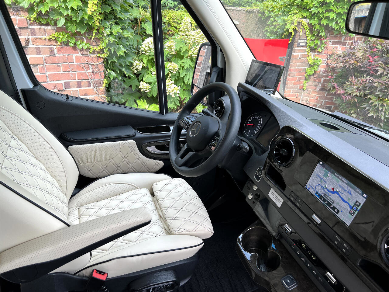 Used 2021 Mercedes-Benz Sprinter 3500 image 14