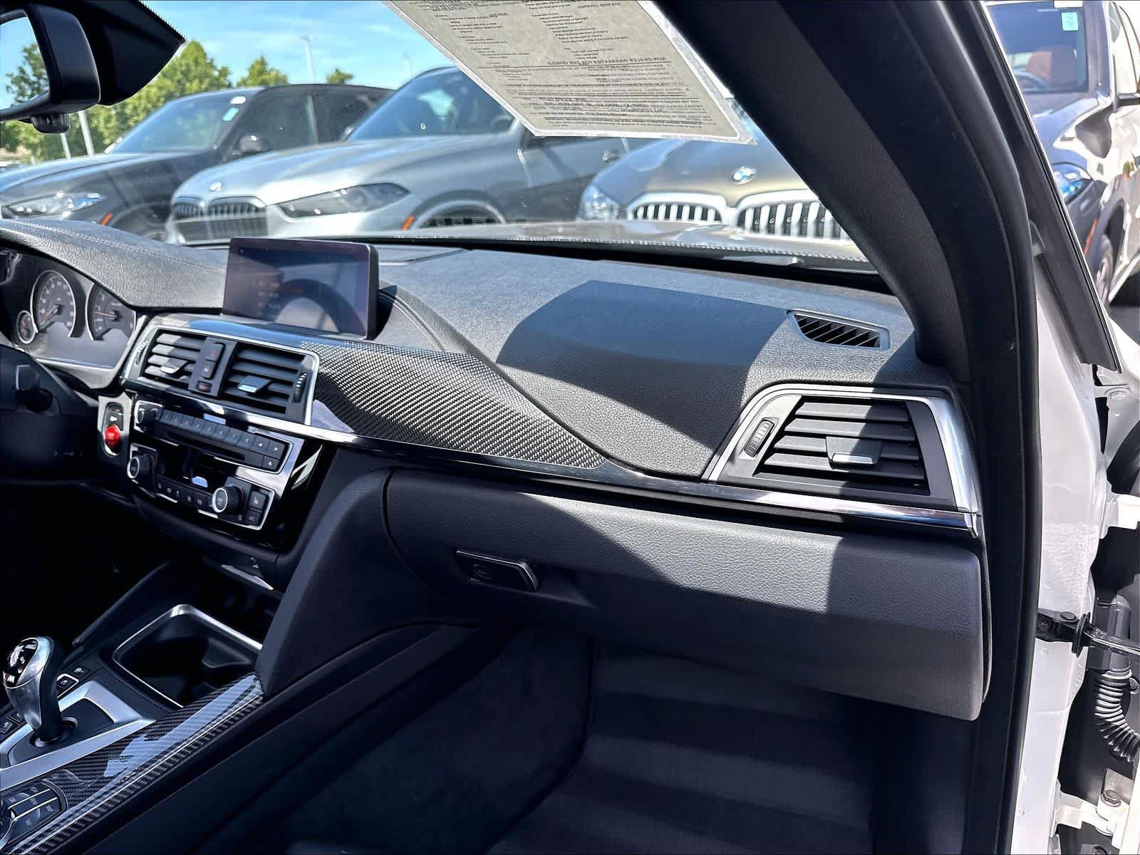 Used 2019 BMW M4 Convertible w/ Competition Package RWD image 28