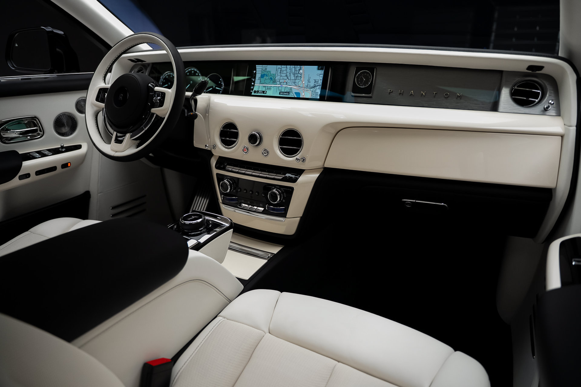 Used 2024 Rolls-Royce Phantom Extended Wheelbase RWD image 63