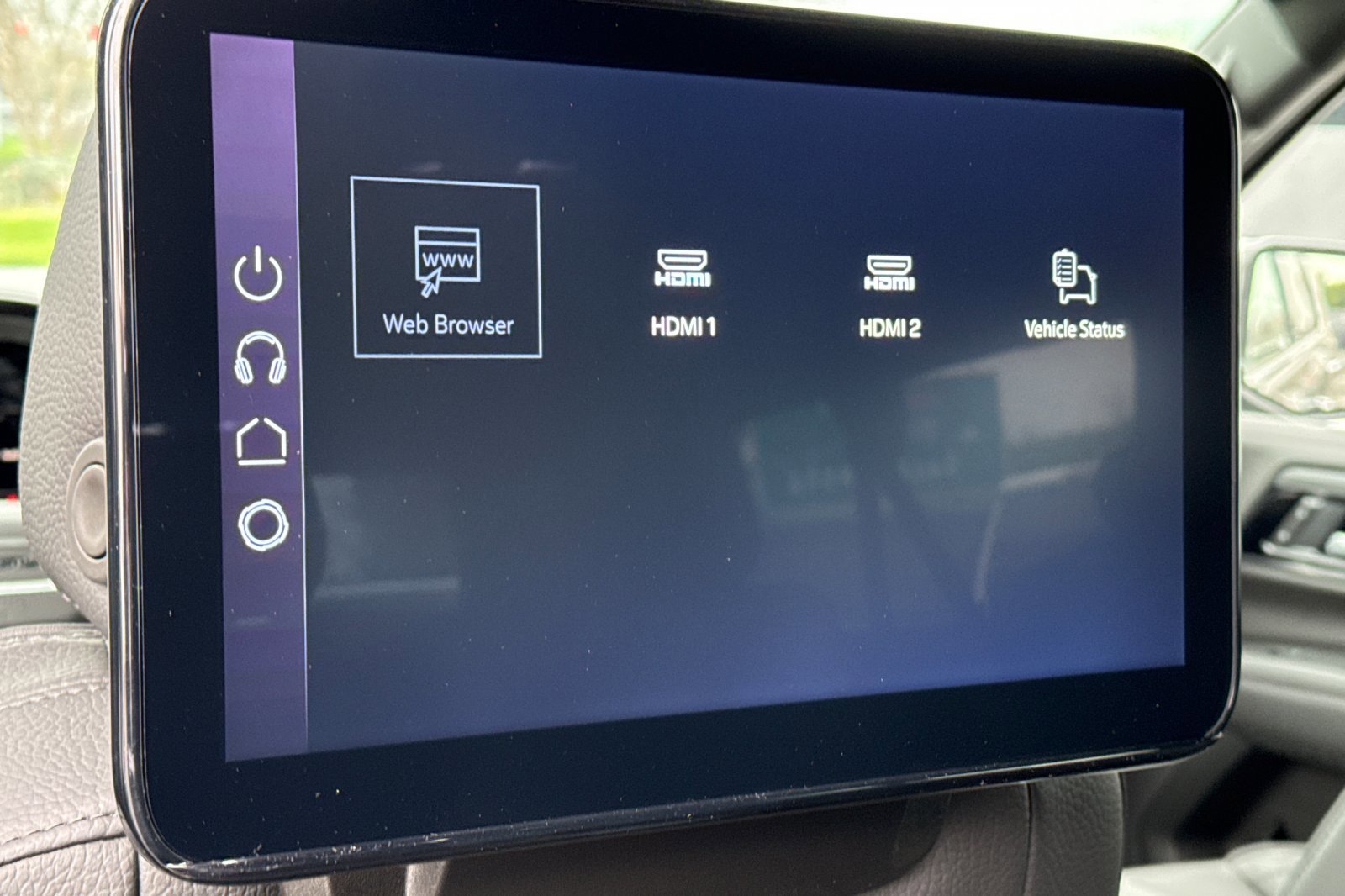 New 2026 GMC Yukon XL Denali w/ Denali Reserve Package image 16