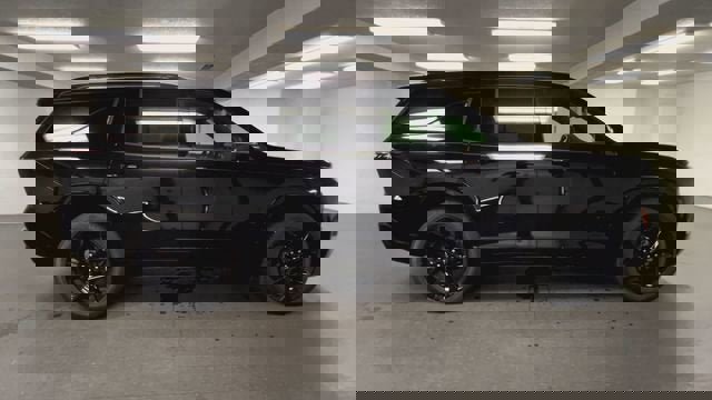 New 2026 Chevrolet Traverse RS w/ LPO, Floor Liner Package image 9