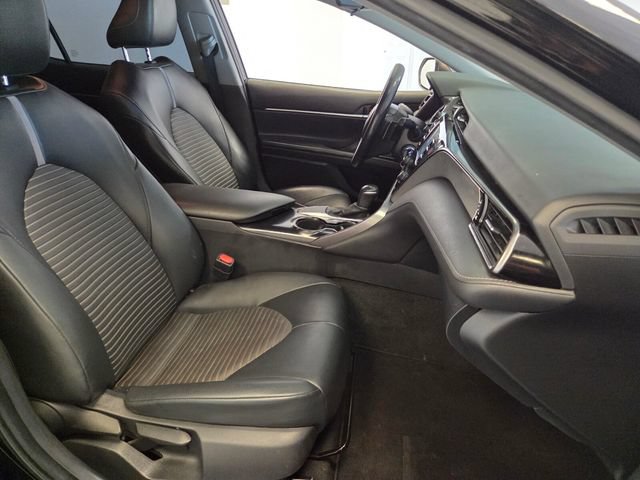 Used 2020 Toyota Camry SE FWD image 17