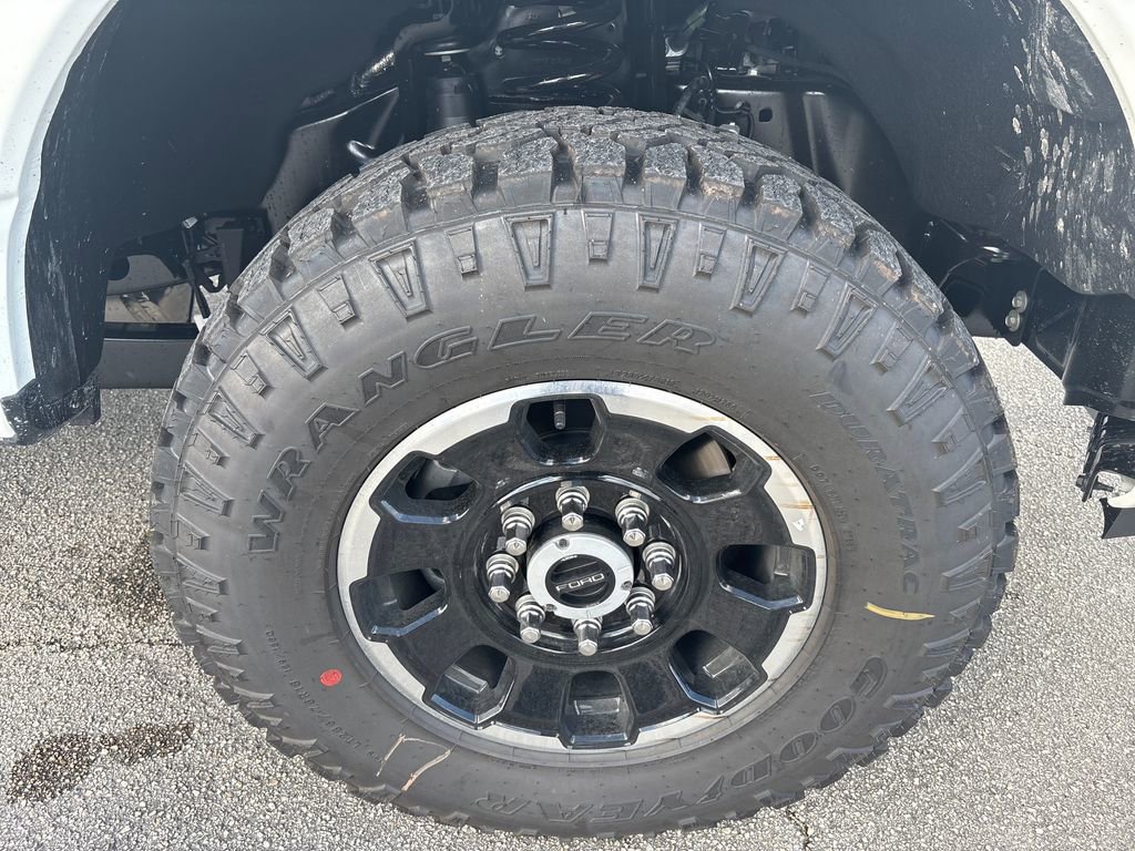 New 2026 Ford F250 Platinum image 11