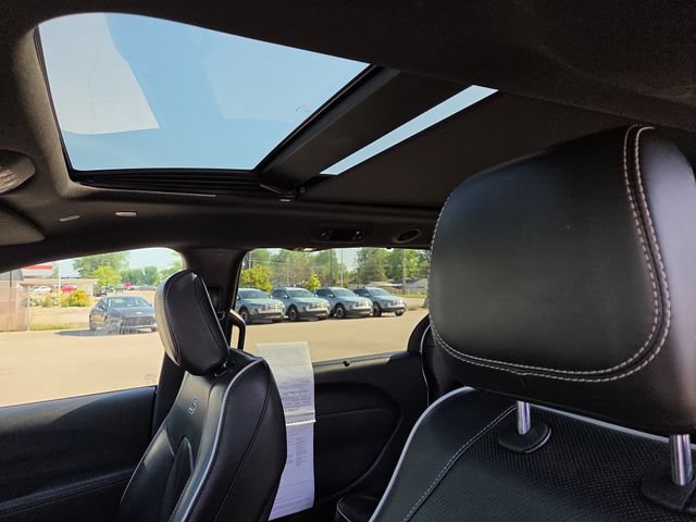 Used 2025 Chrysler Pacifica Limited FWD image 27