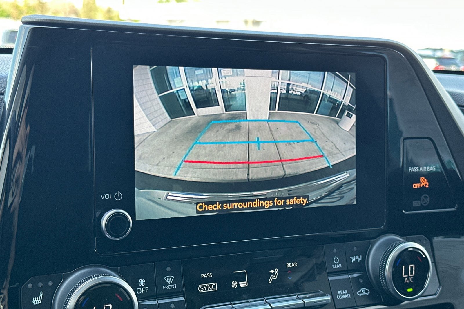 Used 2023 Toyota Highlander XLE FWD image 20