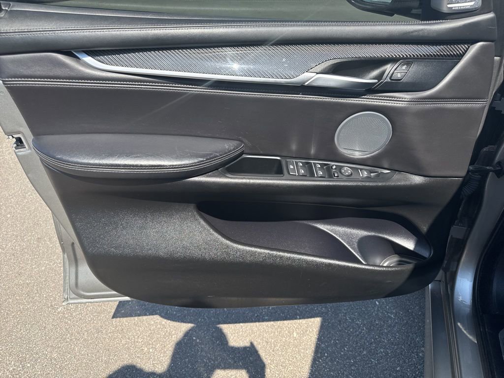 Used 2018 BMW X5 M AWD/4WD image 27