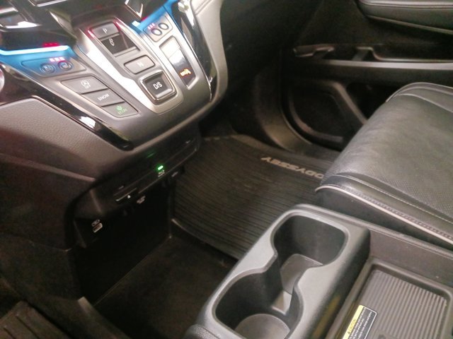 Used 2023 Honda Odyssey Elite image 25