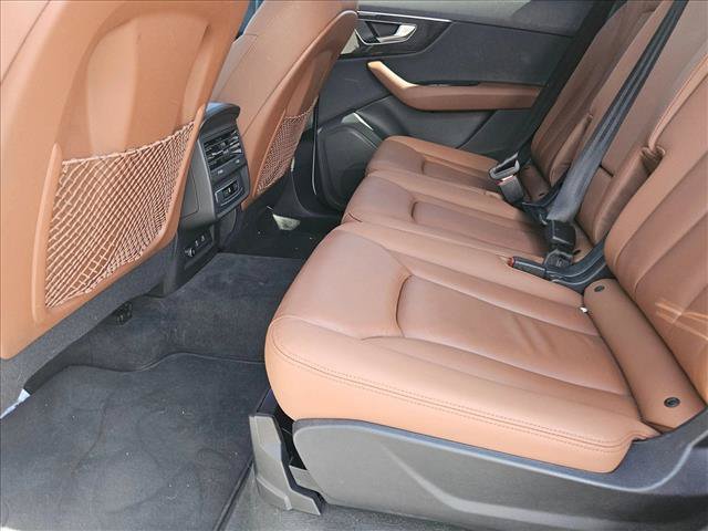 Used 2023 Audi Q7 3.0T Premium w/ Convenience Package AWD/4WD image 19