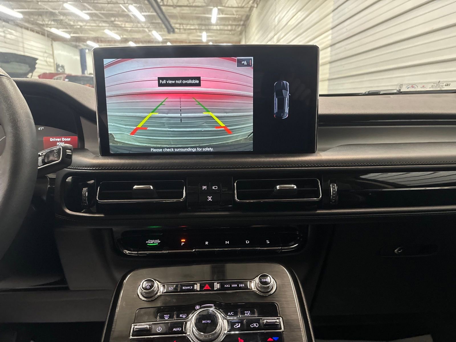 Used 2022 Lincoln Nautilus AWD image 23