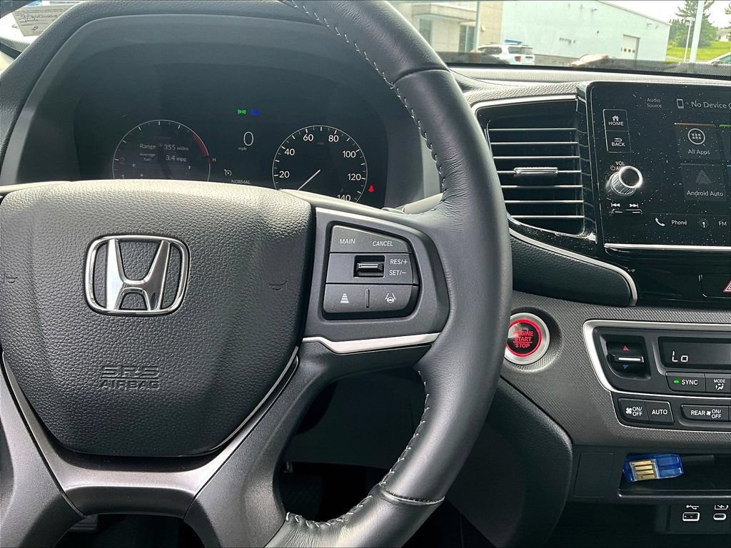 Certified 2025 Honda Ridgeline Sport+ image 13