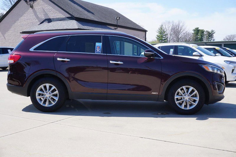 Used 2016 Kia Sorento LX w/ LX Convenience Package image 2