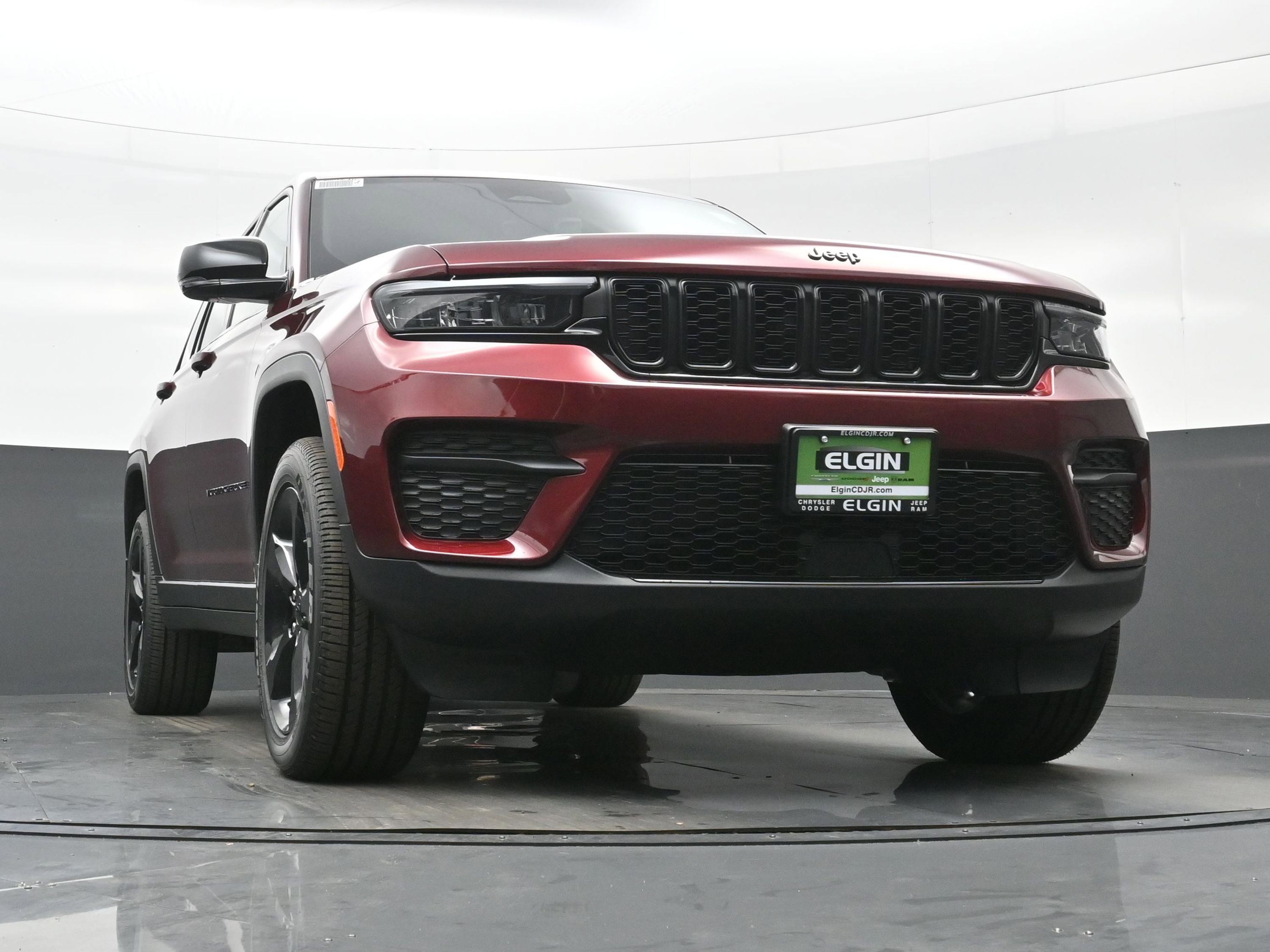 New 2025 Jeep Grand Cherokee Altitude image 17