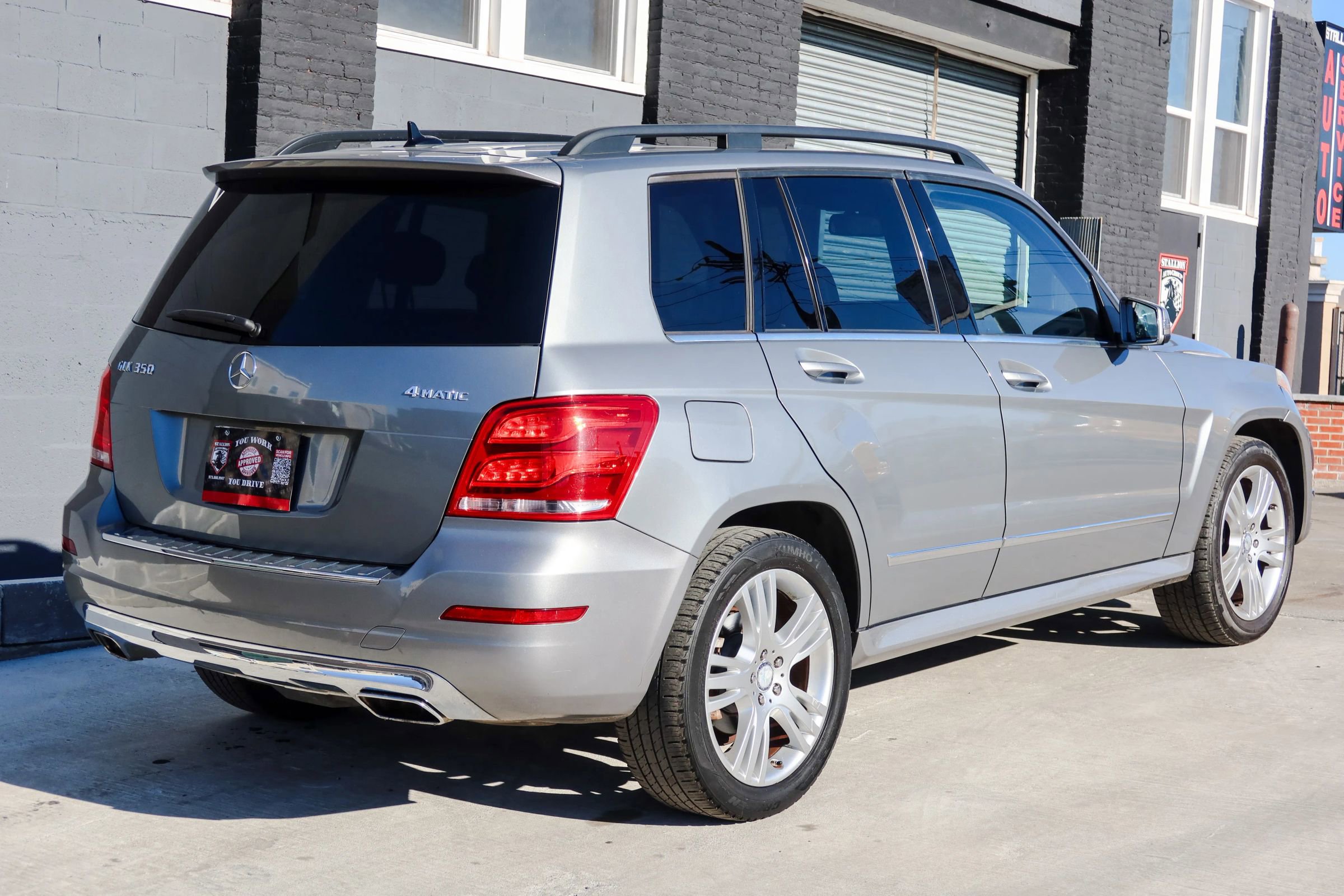 Used 2015 Mercedes-Benz GLK 350 4MATIC w/ Premium 1 Package image 4