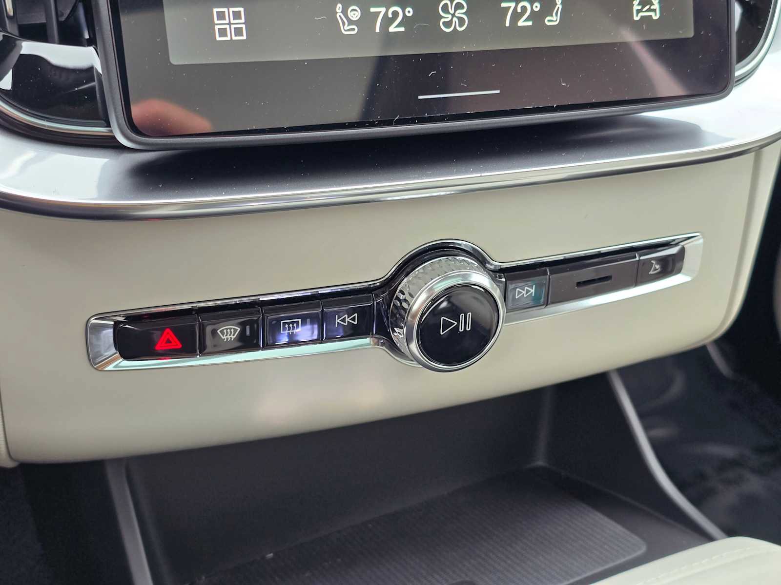 New 2026 Volvo XC90 T8 Ultra w/ Lounge Package image 30