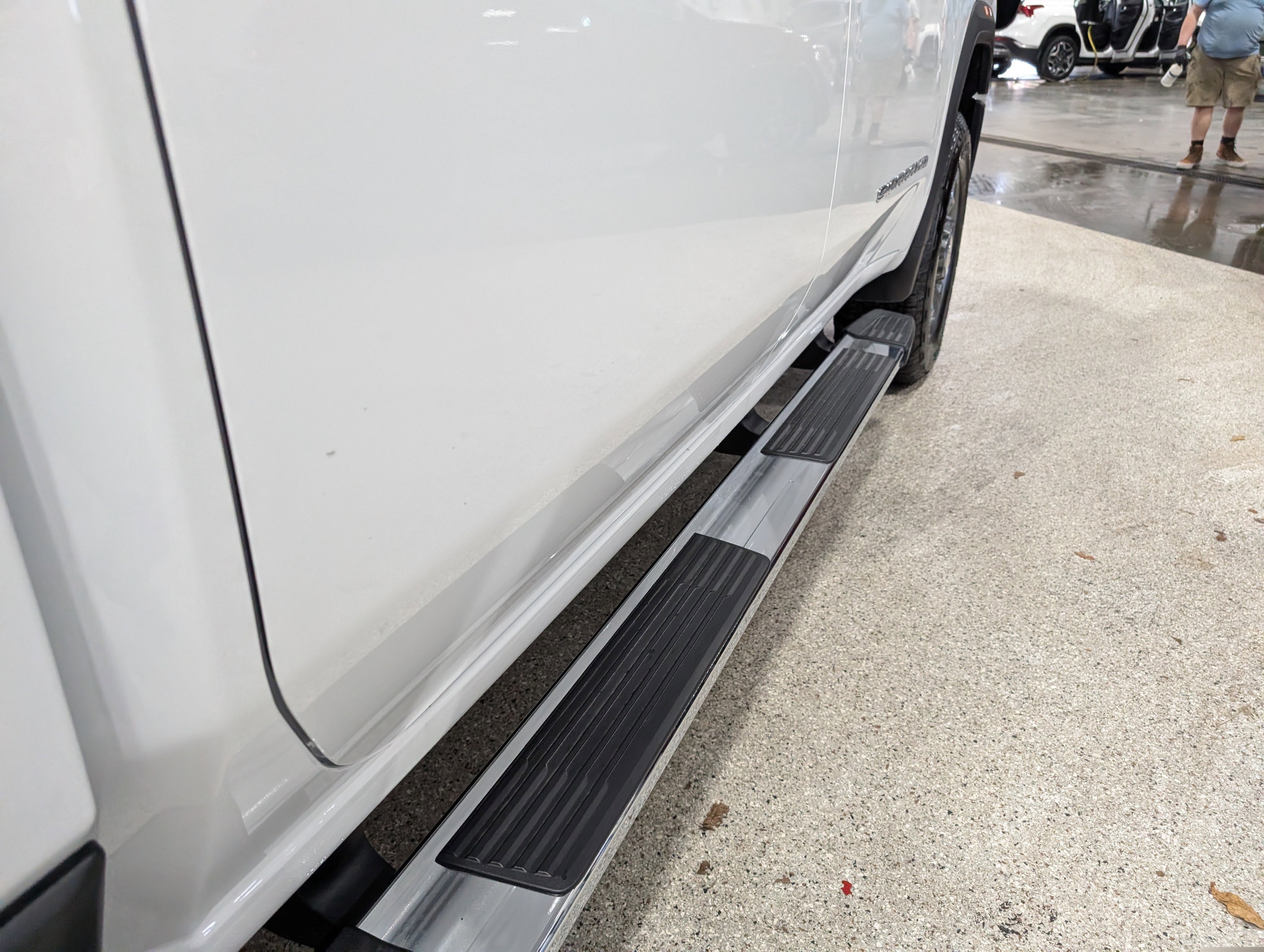 Used 2025 GMC Sierra 3500 SLT w/ SLT Premium Package image 10