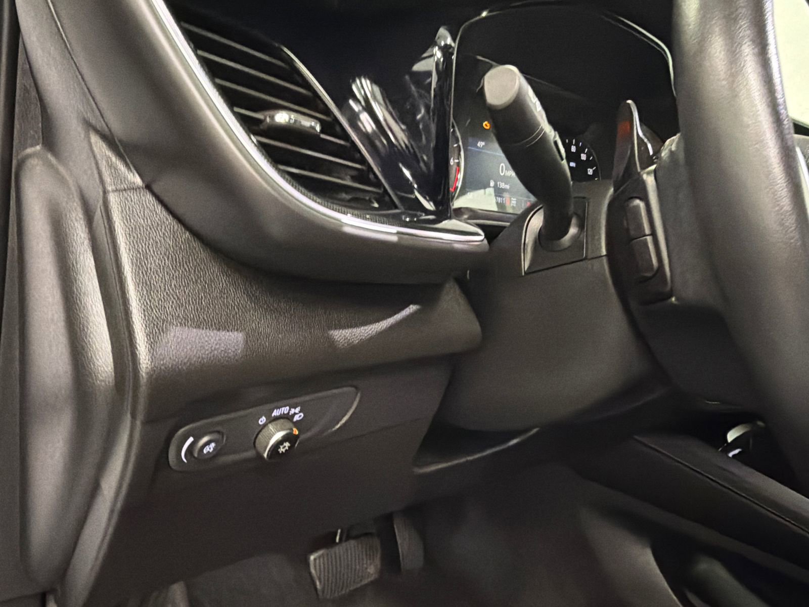 Used 2021 Buick Envision Preferred image 30