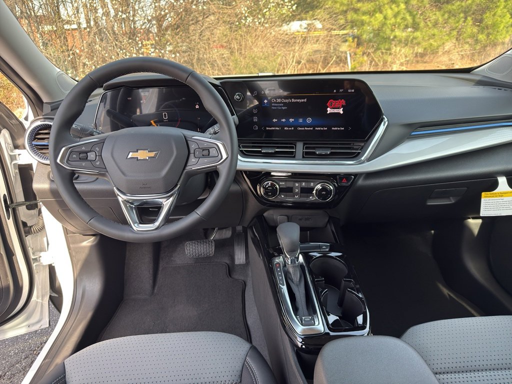 New 2026 Chevrolet Trax LT w/ Driver Confidence Package FWD image 18