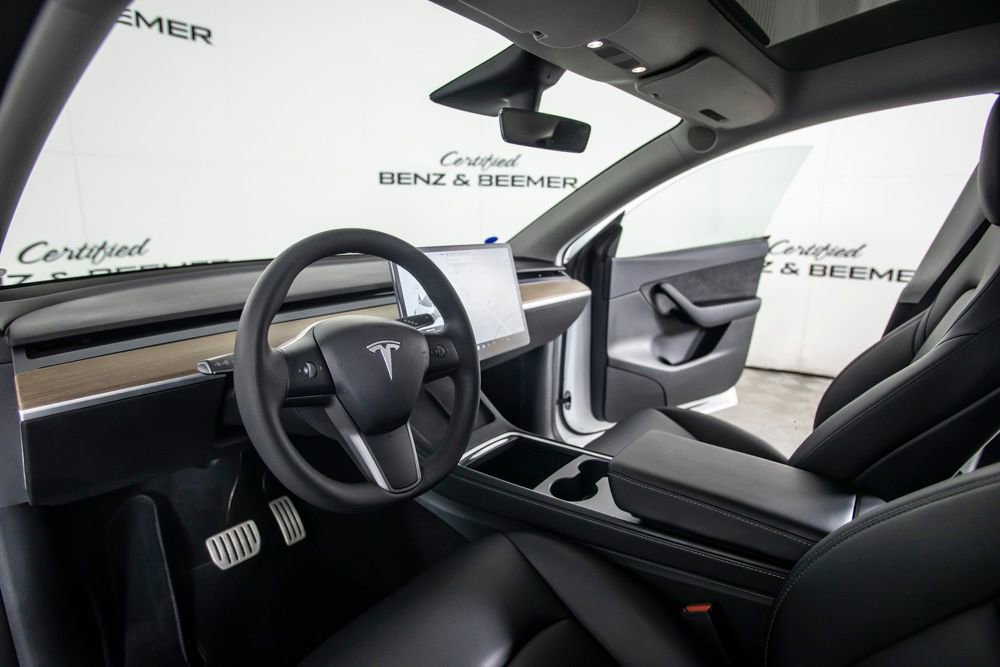 Used 2021 Tesla Model Y Performance AWD/4WD image 23