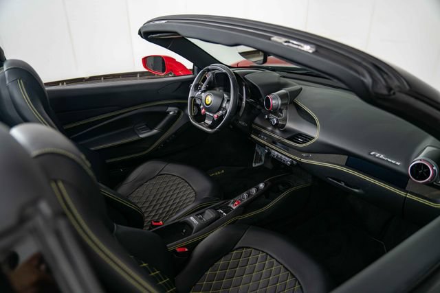 Used 2023 Ferrari F8 Tributo RWD image 23