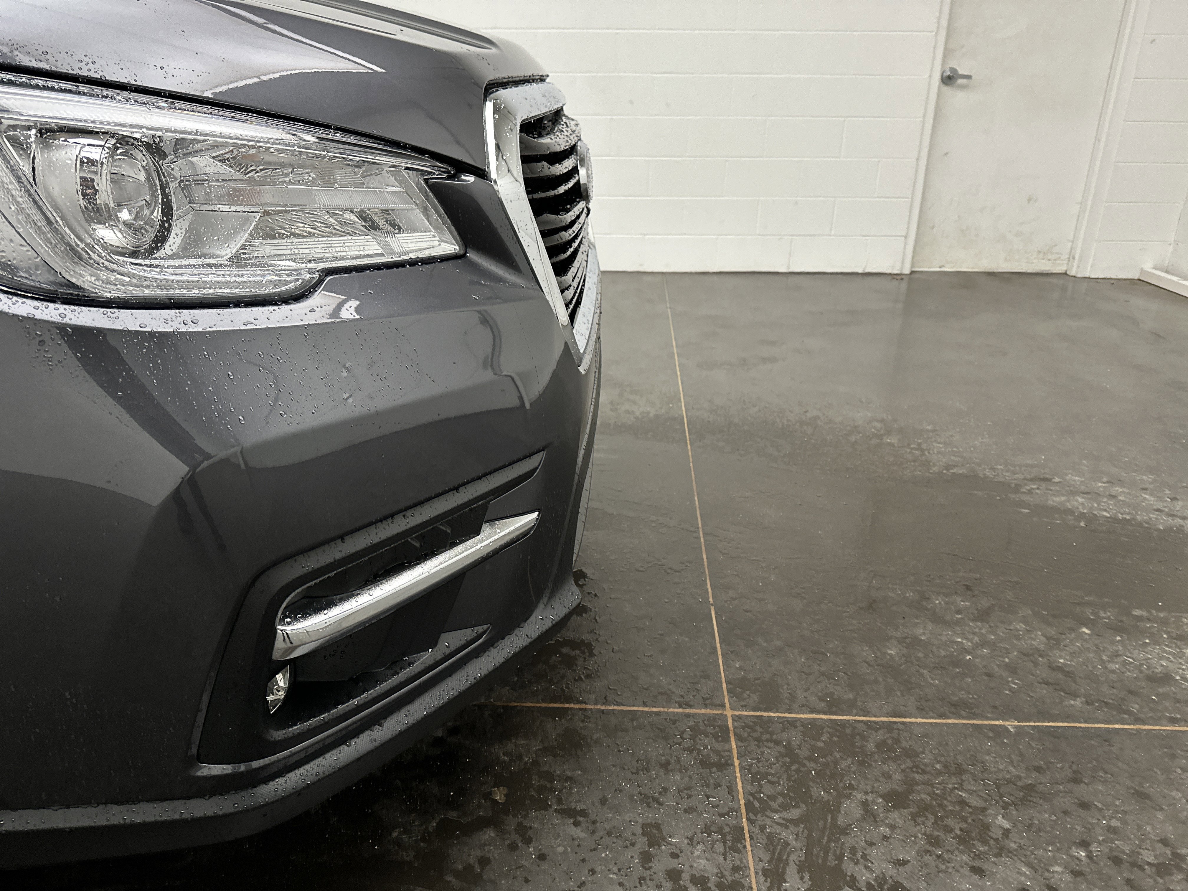 Used 2021 Subaru Ascent Touring w/ Popular Package #2A image 2