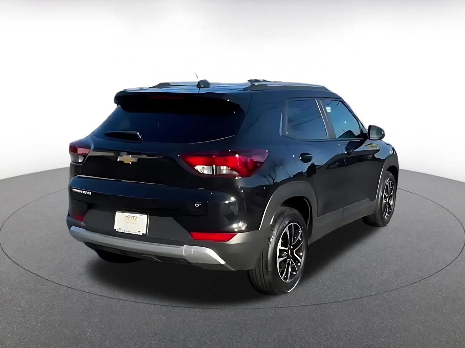 Used 2025 Chevrolet TrailBlazer LT image 11