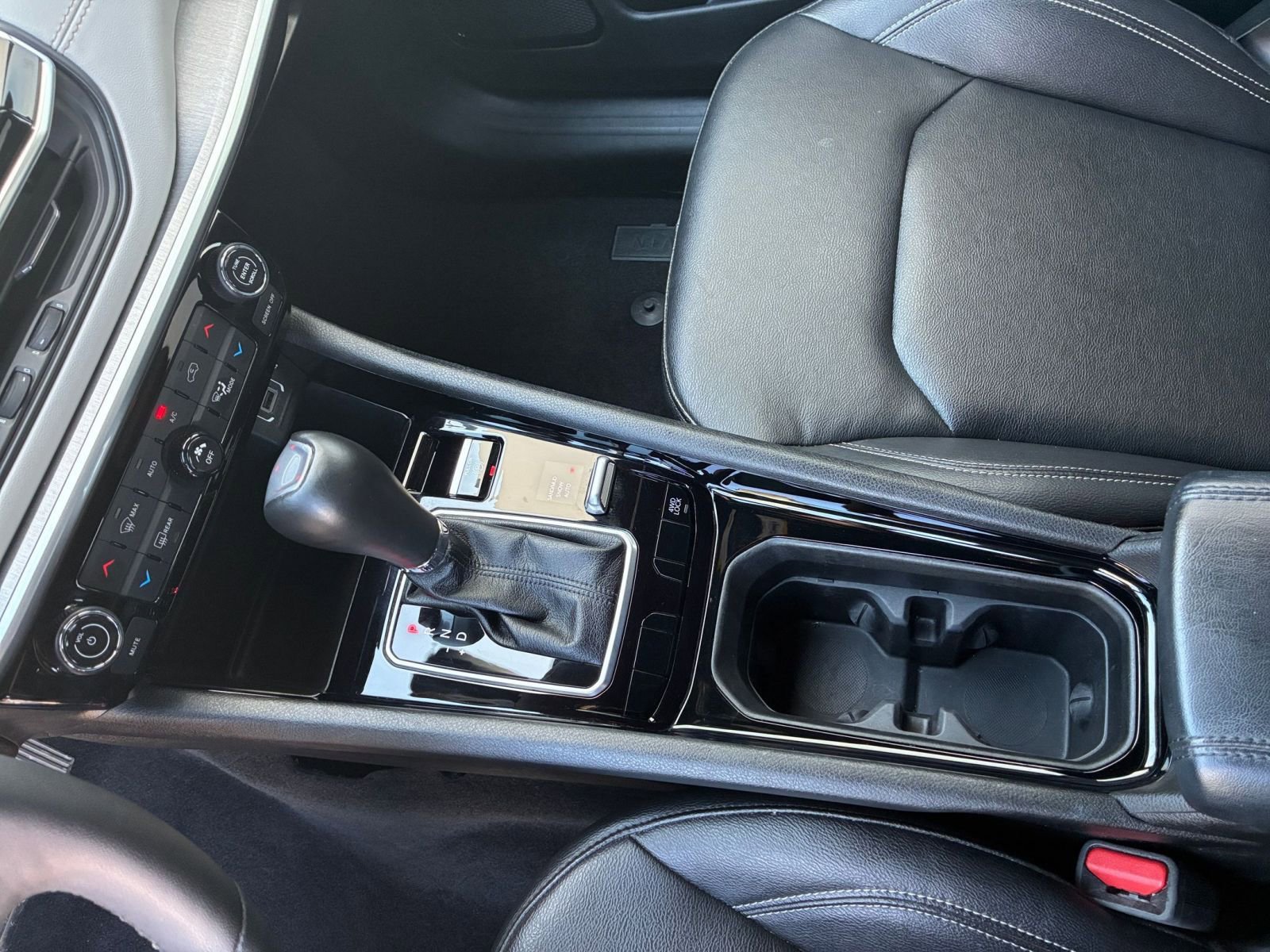 Used 2025 Jeep Compass Limited image 42